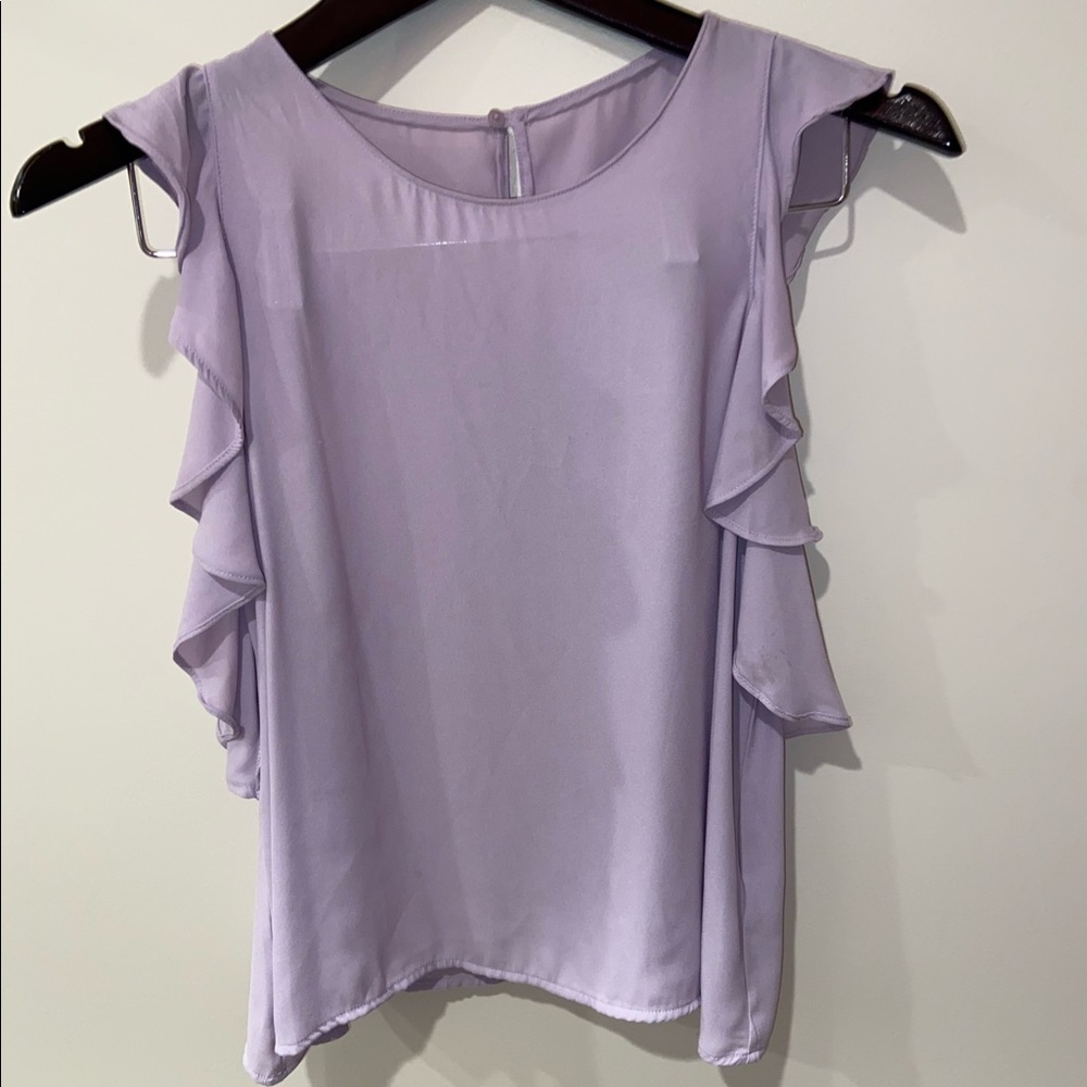 Peek a boo shoulder tank top